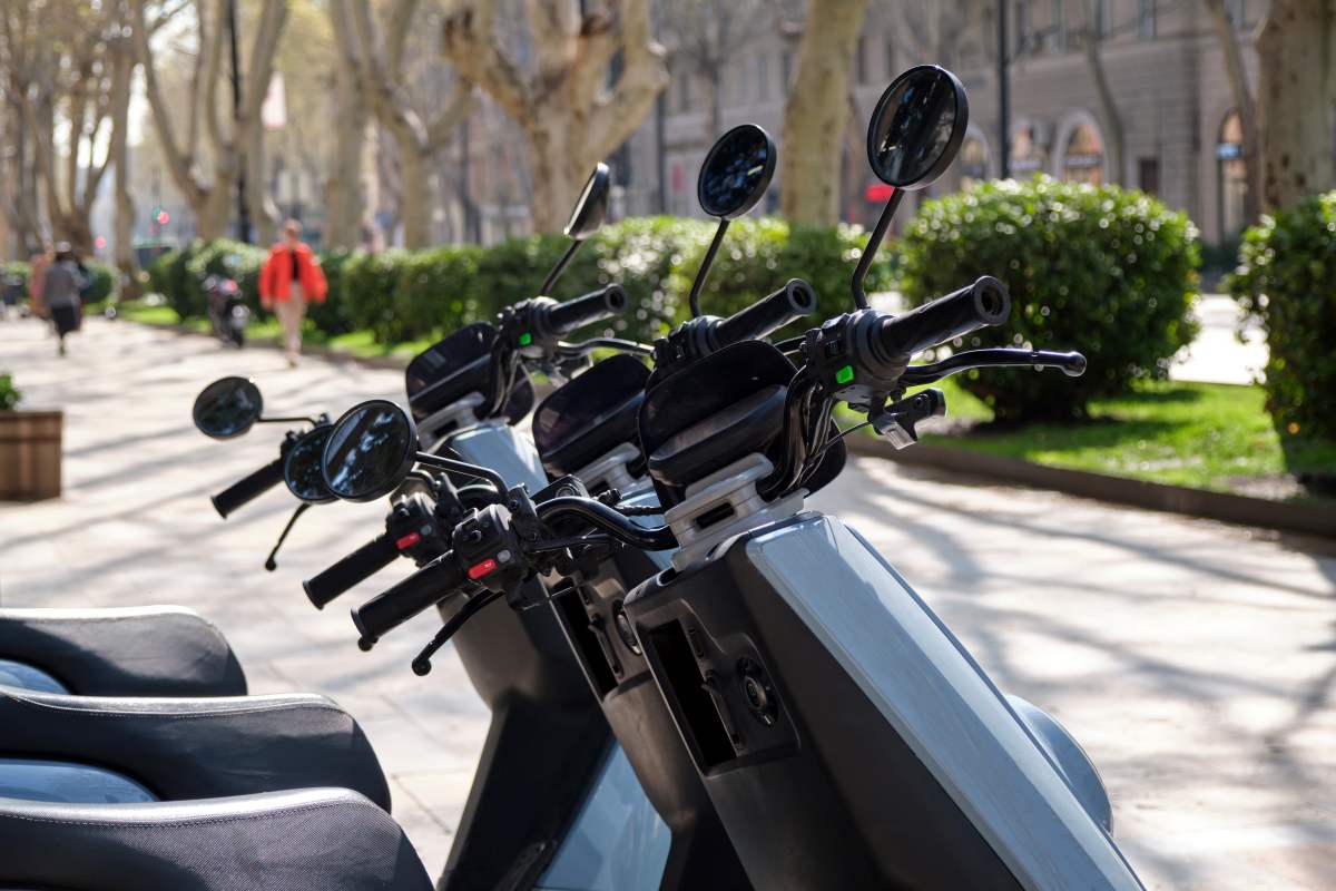 La irrupción del motosharing transforma el mercado de motocicletas en Barcelona