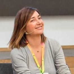 Verónica Revilla profesor