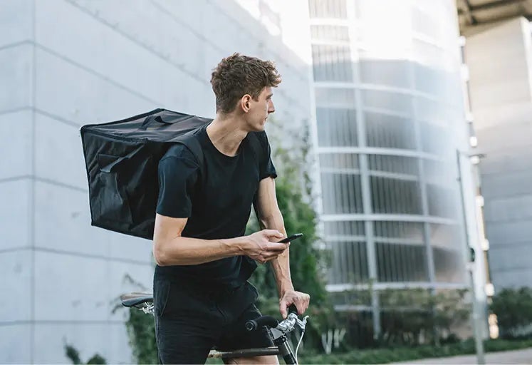 amazon invierte en deliveroo