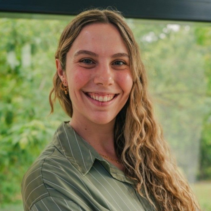 Lucia Salle profesor